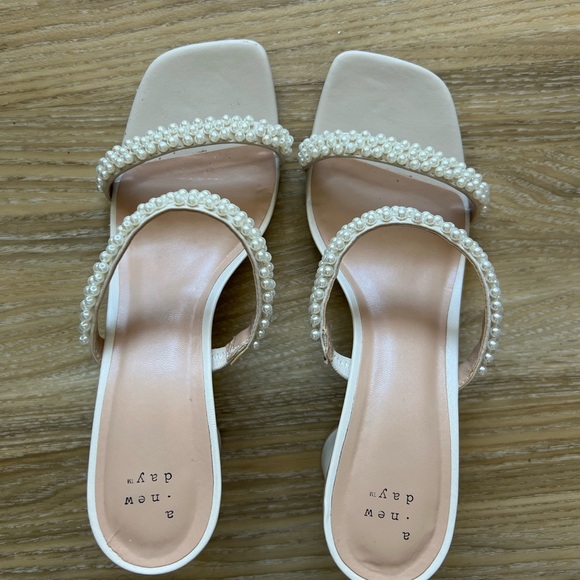 Audra Mule Heels- A New Day - Picture 4 of 4